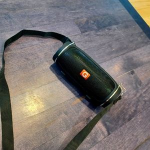 Bluetooth speaker (Balck)